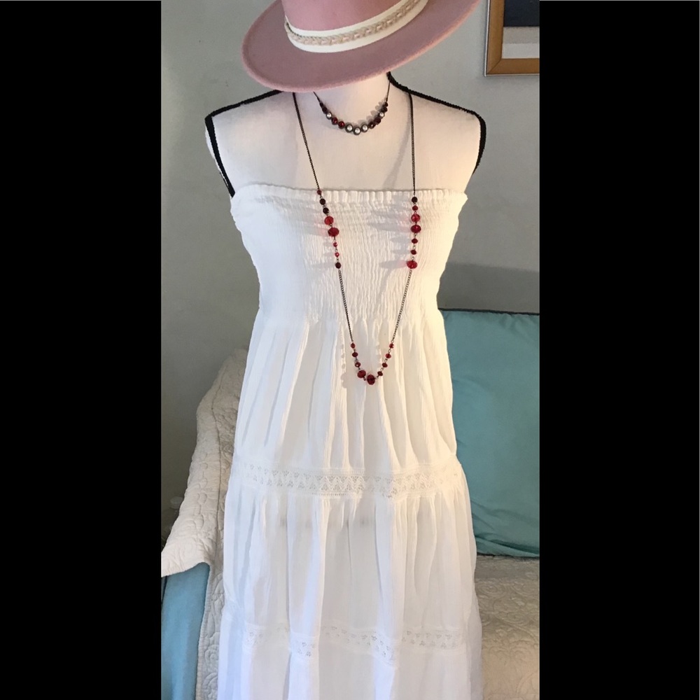 Mlle Gabrielle white cotton dress. M
